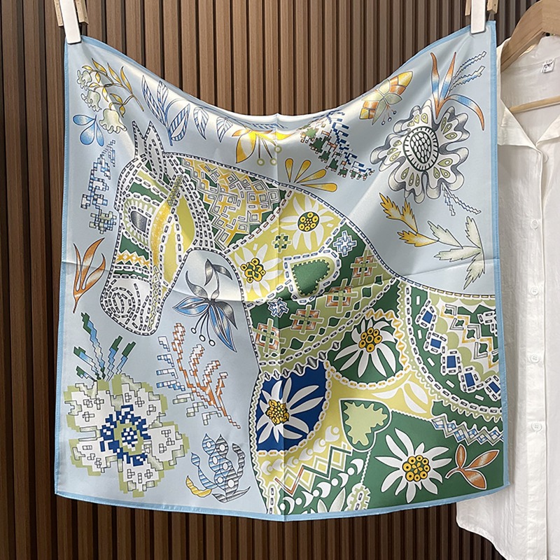 グリーンボヘミアンホーススクエアスカーフ70cmエスニックフ - Ethnic Fashion Accessories のレビューと価格